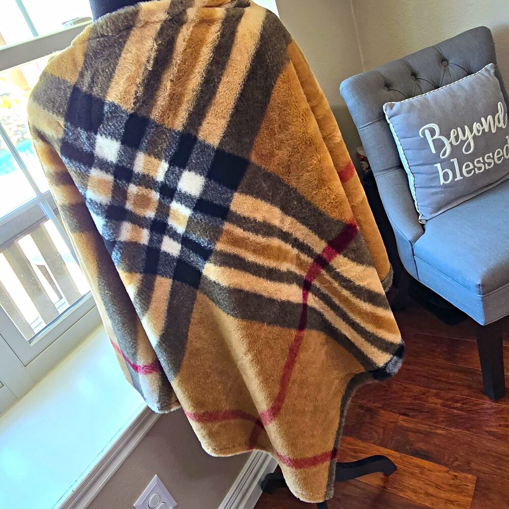 Beige Plaid Fleece Poncho Travel Shawl Women trendy fashionable pattern One Size